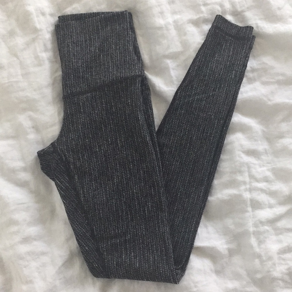 Lululemon wunder under
